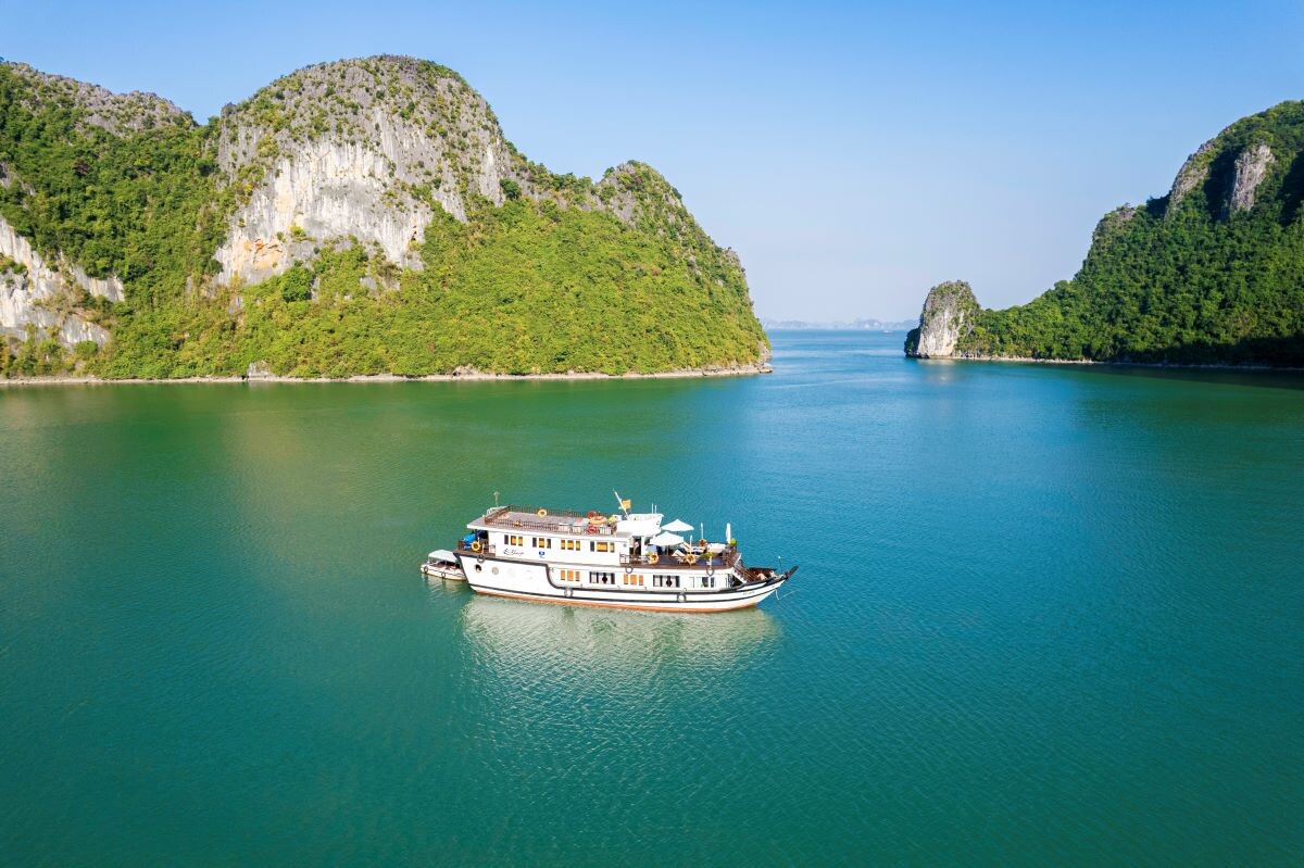 Bhaya Legend 3-Cabin Cruise 2D1N | Private Charter