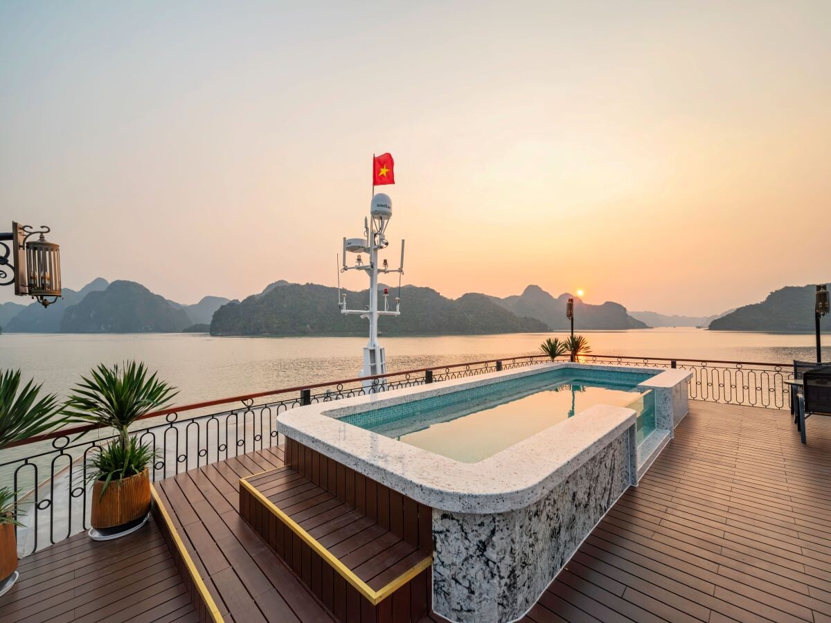 Indochine Grand Cruise 2D1N